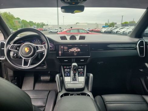 Used 2021 Porsche Cayenne AWD/4WD image 20
