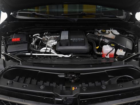 Used 2024 Cadillac Escalade ESV Sport Platinum w/ LPO, ONYX Package image 39