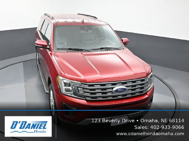 Used 2019 Ford Expedition XLT w/ Equipment Group 202A AWD/4WD image 19