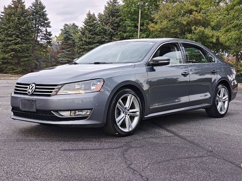 Used 2015 Volkswagen Passat 1.8T SE image 7