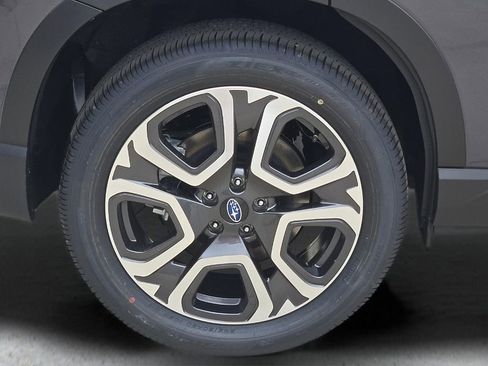 New 2026 Subaru Ascent Limited image 8