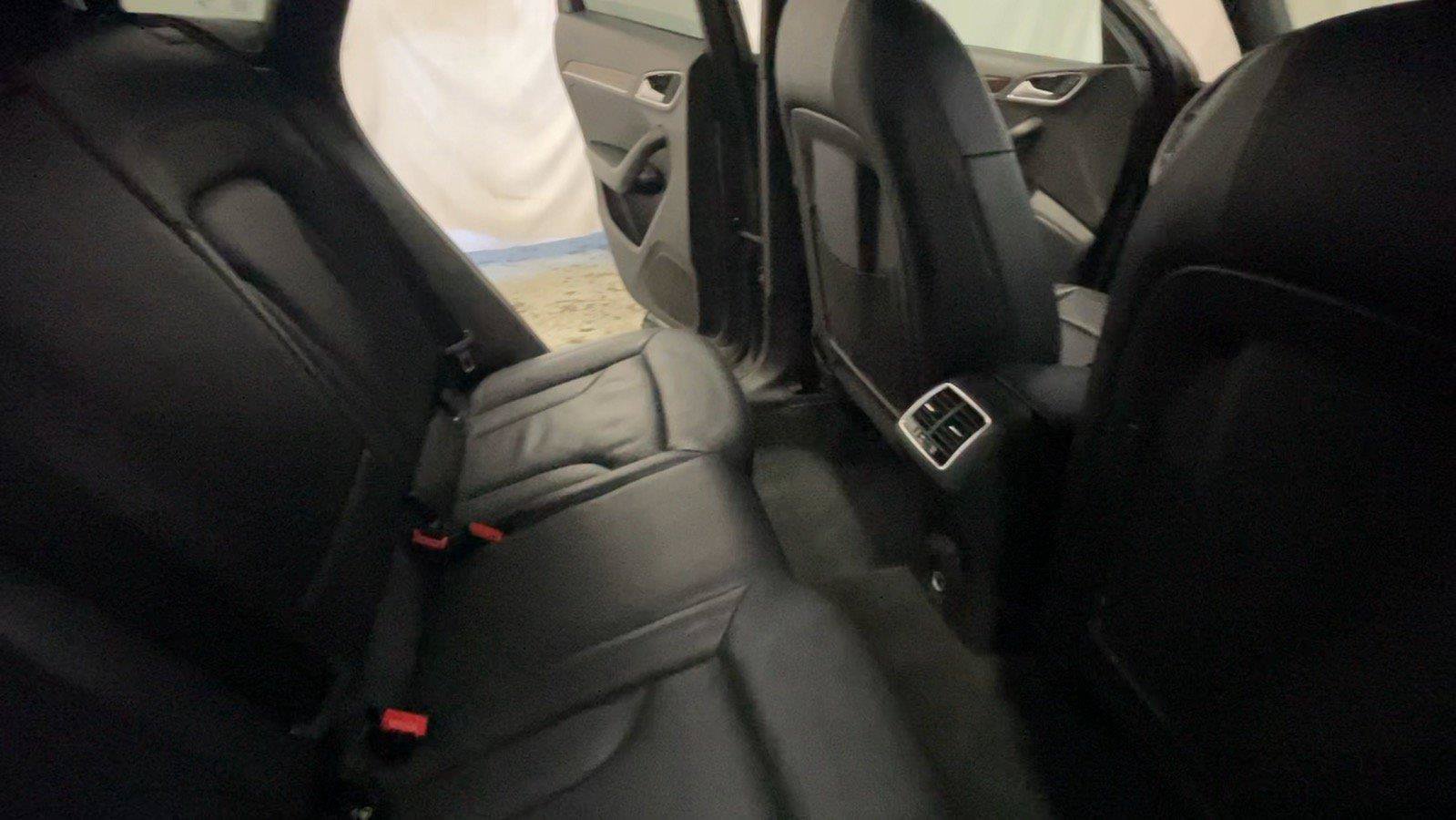 Used 2018 Audi Q3 2.0T Premium w/ Convenience Package AWD/4WD image 27