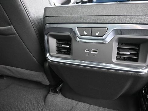 New 2026 GMC Sierra 2500 Denali w/ Denali Reserve Package AWD/4WD image 9