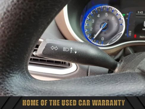 Used 2019 Chrysler Pacifica LX image 30