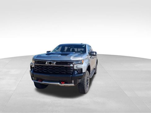 Certified 2023 Chevrolet Silverado 1500 ZR2 image 4