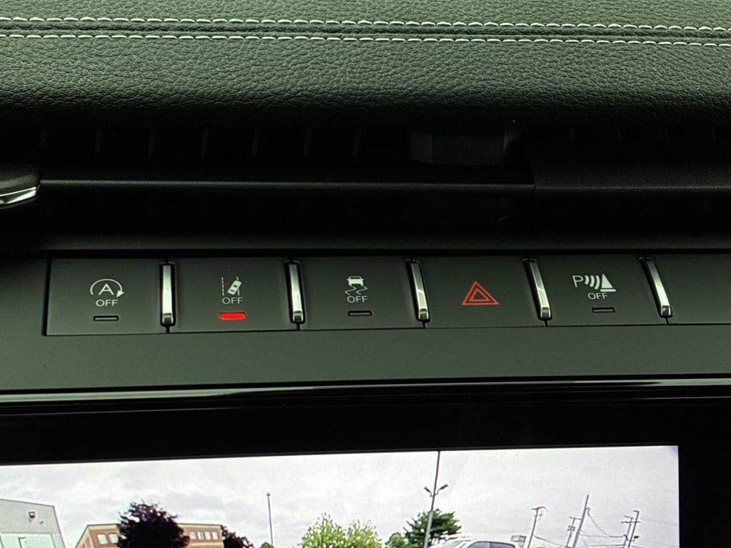 New 2026 Jeep Grand Cherokee Altitude AWD/4WD image 17