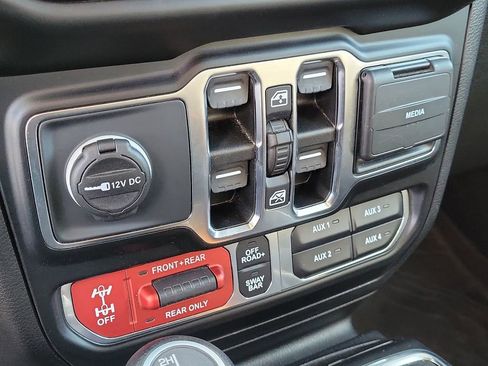 Used 2021 Jeep Wrangler Unlimited Rubicon w/ LED Lighting Group image 31