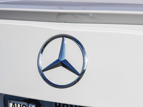 Used 2022 Mercedes-Benz C 300 Sedan image 15