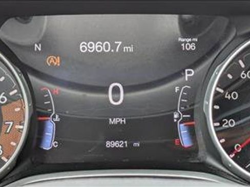Used 2019 Jeep Compass Latitude w/ Popular Equipment Group AWD/4WD image 11