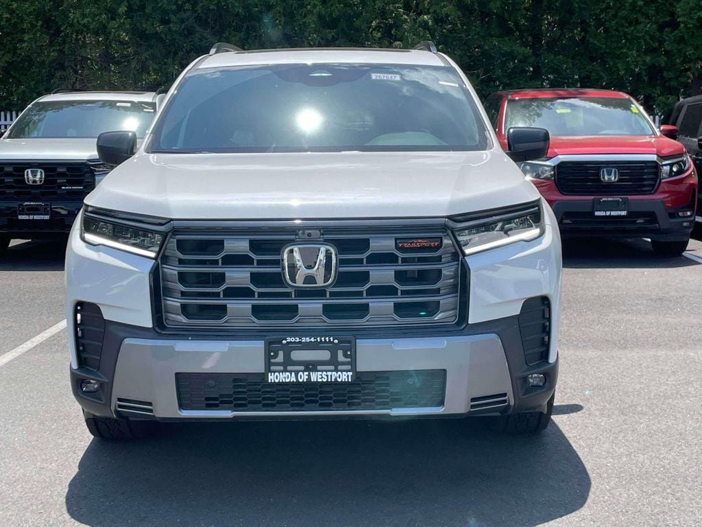 New 2026 Honda Pilot TrailSport image 2
