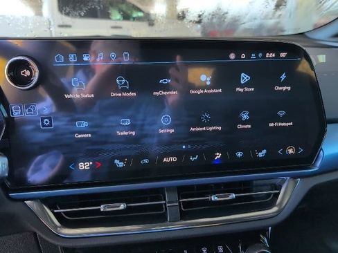 New 2026 Chevrolet Equinox EV LT AWD/4WD image 22