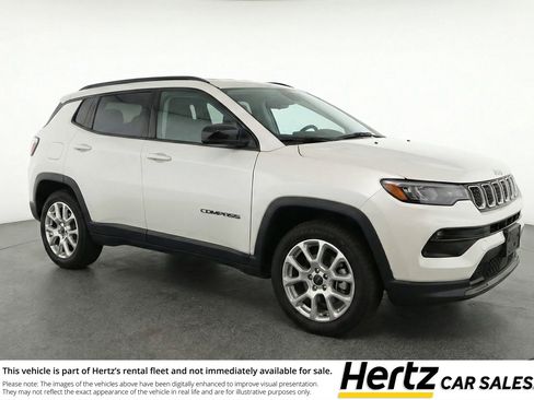 Used 2025 Jeep Compass Limited AWD/4WD image 1