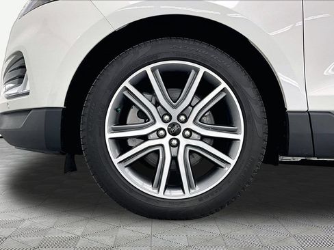 Certified 2023 Ford Edge Titanium w/ Equipment Group 301A AWD/4WD image 9
