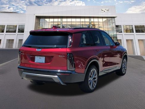 Certified 2026 Cadillac Vistiq Sport w/ LPO, Floor Liner Package AWD/4WD image 9