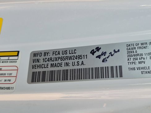 Used 2024 Jeep Wrangler Unlimited Sahara AWD/4WD image 25