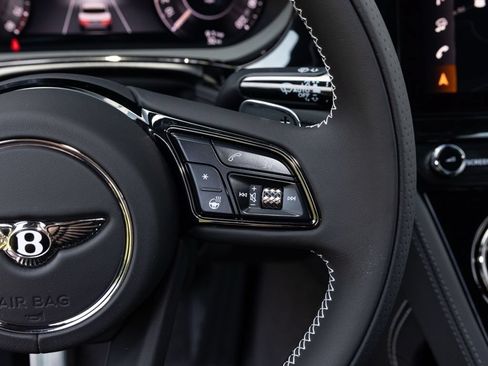 Certified 2025 Bentley Continental GTC AWD/4WD image 35