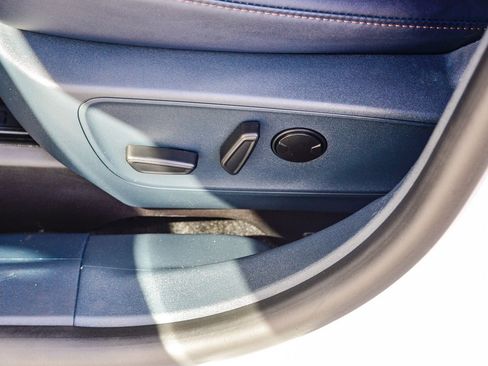 Used 2023 Ford Maverick Lariat image 21