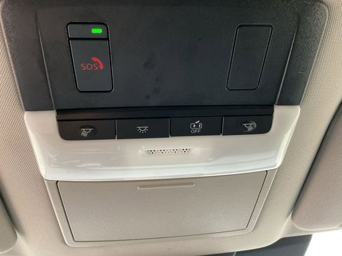 Used 2025 Nissan Pathfinder SV FWD image 27