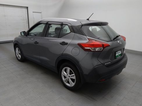 Used 2019 Nissan Kicks S FWD image 5