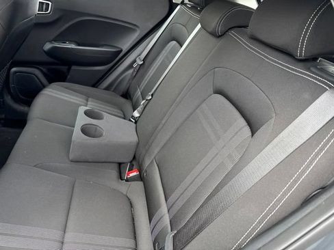 Used 2025 Hyundai Venue SEL FWD image 10