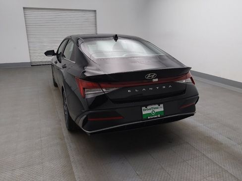 Used 2025 Hyundai Elantra SEL image 6