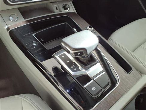 Certified 2023 Audi Q5 2.0T Premium w/ Convenience Package image 14