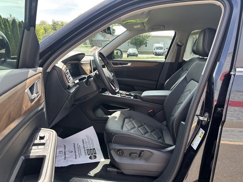 Used 2026 Volkswagen Atlas SE AWD/4WD image 13