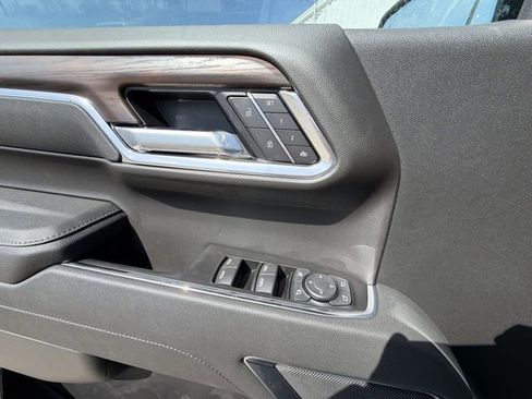 New 2026 GMC Sierra 1500 SLT image 22