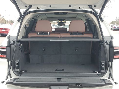 New 2026 BMW X7 xDrive40i w/ Premium Package image 27