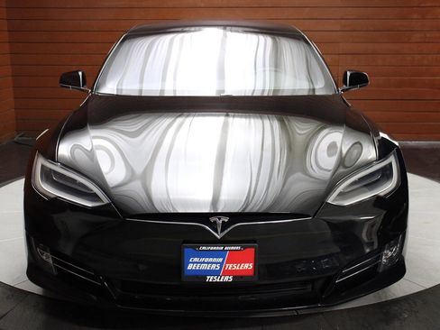 Used 2019 Tesla Model S Performance AWD/4WD image 2