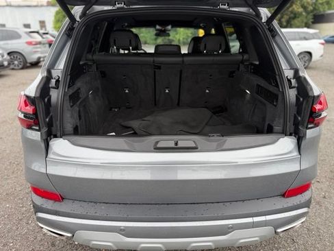 Used 2024 BMW X5 xDrive40i AWD/4WD image 11