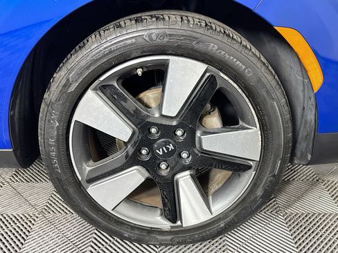 Used 2020 Kia Soul EX image 31