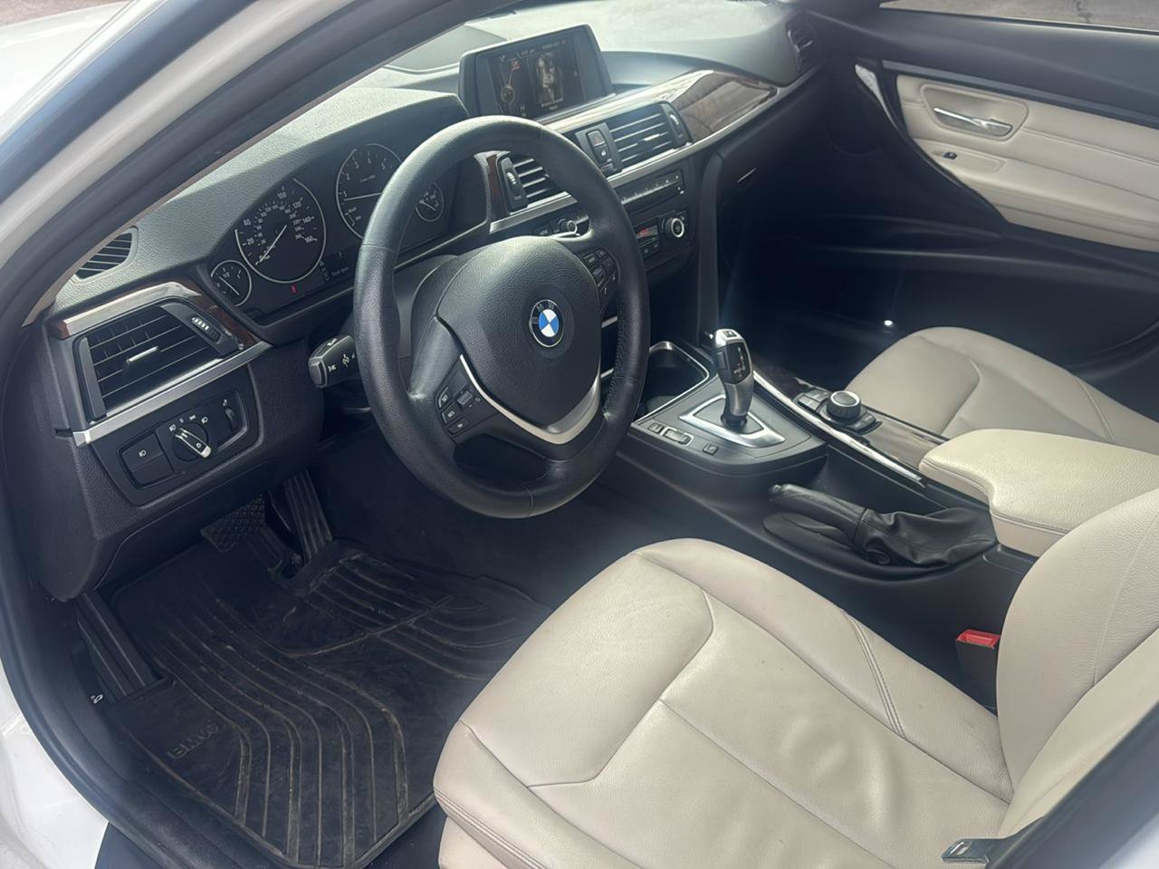 Used 2015 BMW 328i xDrive Sedan AWD/4WD image 9