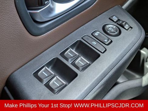 Used 2025 Honda Pilot Elite image 23