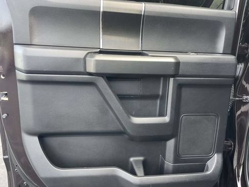 Used 2018 Ford F150 XLT w/ Equipment Group 302A Luxury AWD/4WD image 11