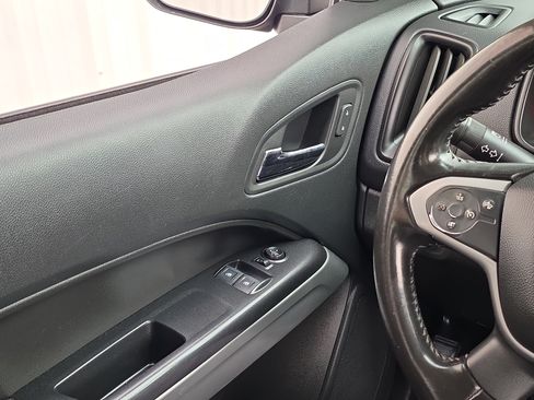 Used 2022 Chevrolet Colorado LT w/ Fleet Safety Package RWD image 22