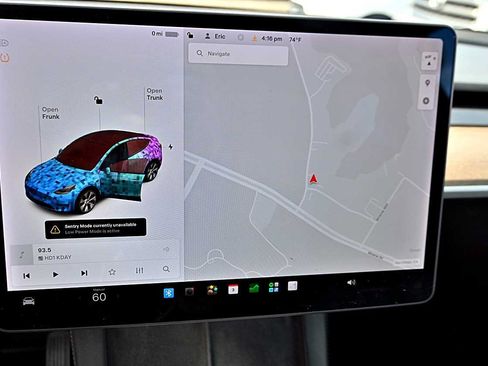 Used 2021 Tesla Model Y Long Range AWD/4WD image 20