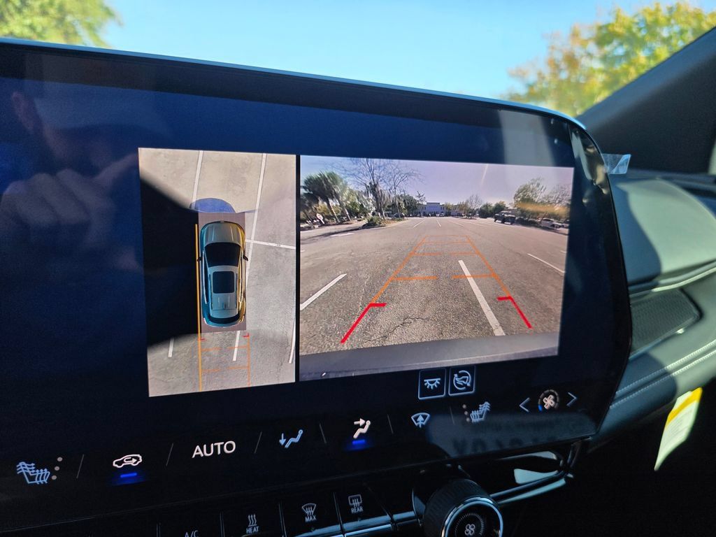New 2025 Chevrolet Blazer EV LT AWD/4WD image 15