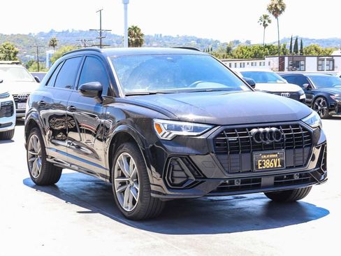 Used 2023 Audi Q3 2.0T Premium Plus w/ Premium Plus Package AWD/4WD image 5