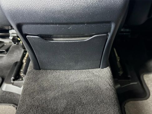 Used 2019 Mercedes-Benz GLC 43 AMG 4MATIC image 28