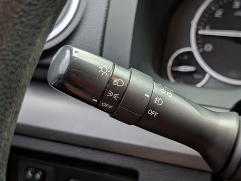 Used 2015 Toyota Tundra SR5 w/ TRD Off Road Package image 23