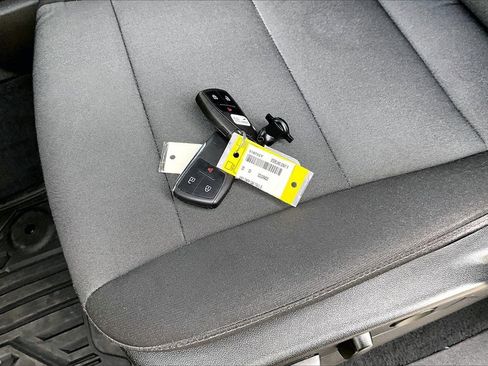 Used 2023 Chevrolet Colorado Trail Boss w/ Technology Package image 30