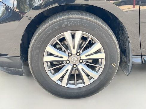 Used 2020 Nissan Pathfinder S FWD image 30