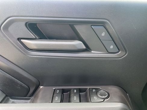 Used 2023 Chevrolet Colorado Trail Boss w/ Technology Package AWD/4WD image 28