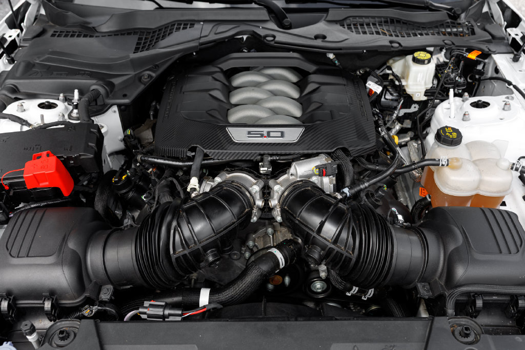 Used 2024 Ford Mustang GT Premium RWD image 44