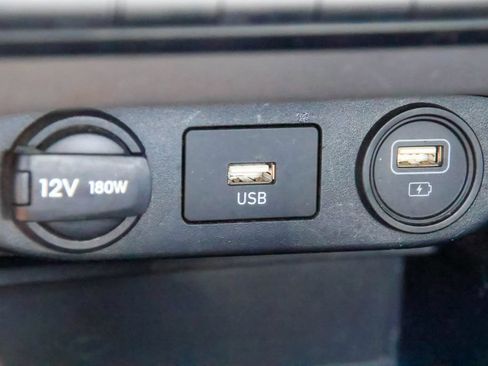 Used 2023 Hyundai Elantra SEL FWD image 15