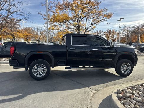 Used 2020 GMC Sierra 3500 Denali w/ Denali Ultimate Package image 9