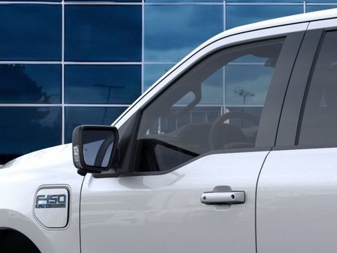 New 2025 Ford F150 Lightning Flash AWD/4WD image 20