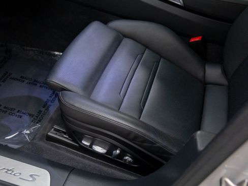 Used 2021 Porsche Panamera Turbo S w/ Premium Package image 18