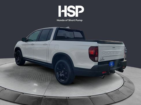 Used 2024 Honda Ridgeline Black Edition image 3